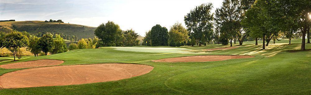 Champagne Sports Resort Drakensberg Buitenkant foto